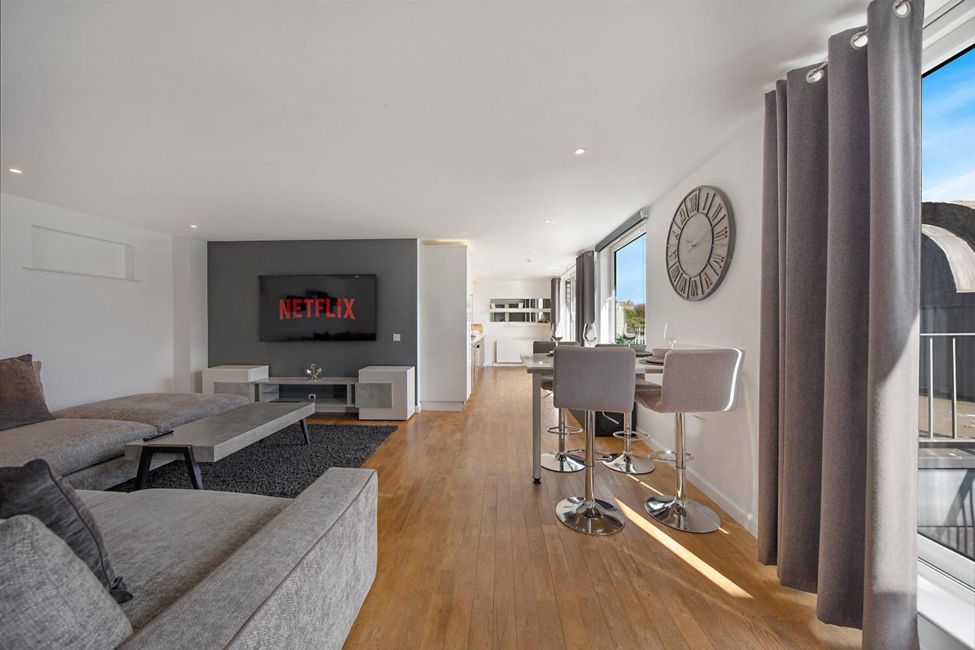 Mearns Street Penthouse - Grampian Lettings Ltd * Aberdeen